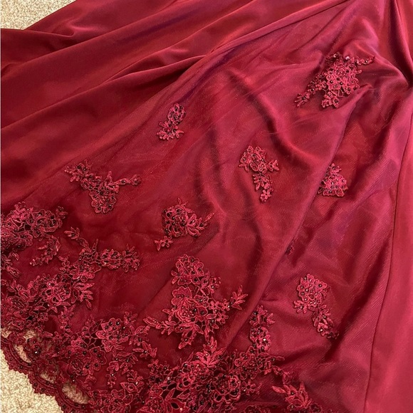 Red off the shoulder prom dress - Picture 6 of 7